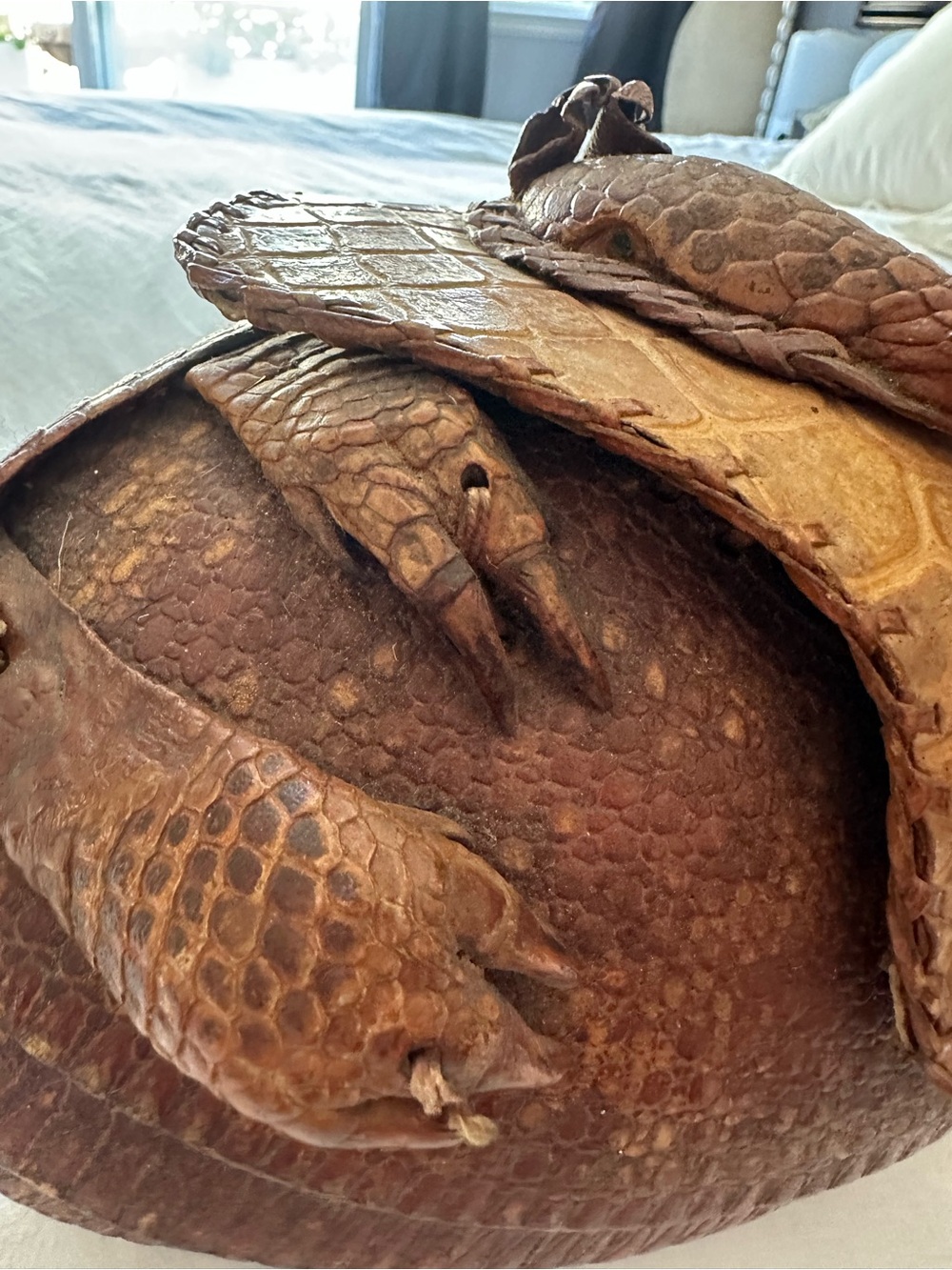 Vintage armadillo purse, purchased in 1968 - Picture 11 of 17